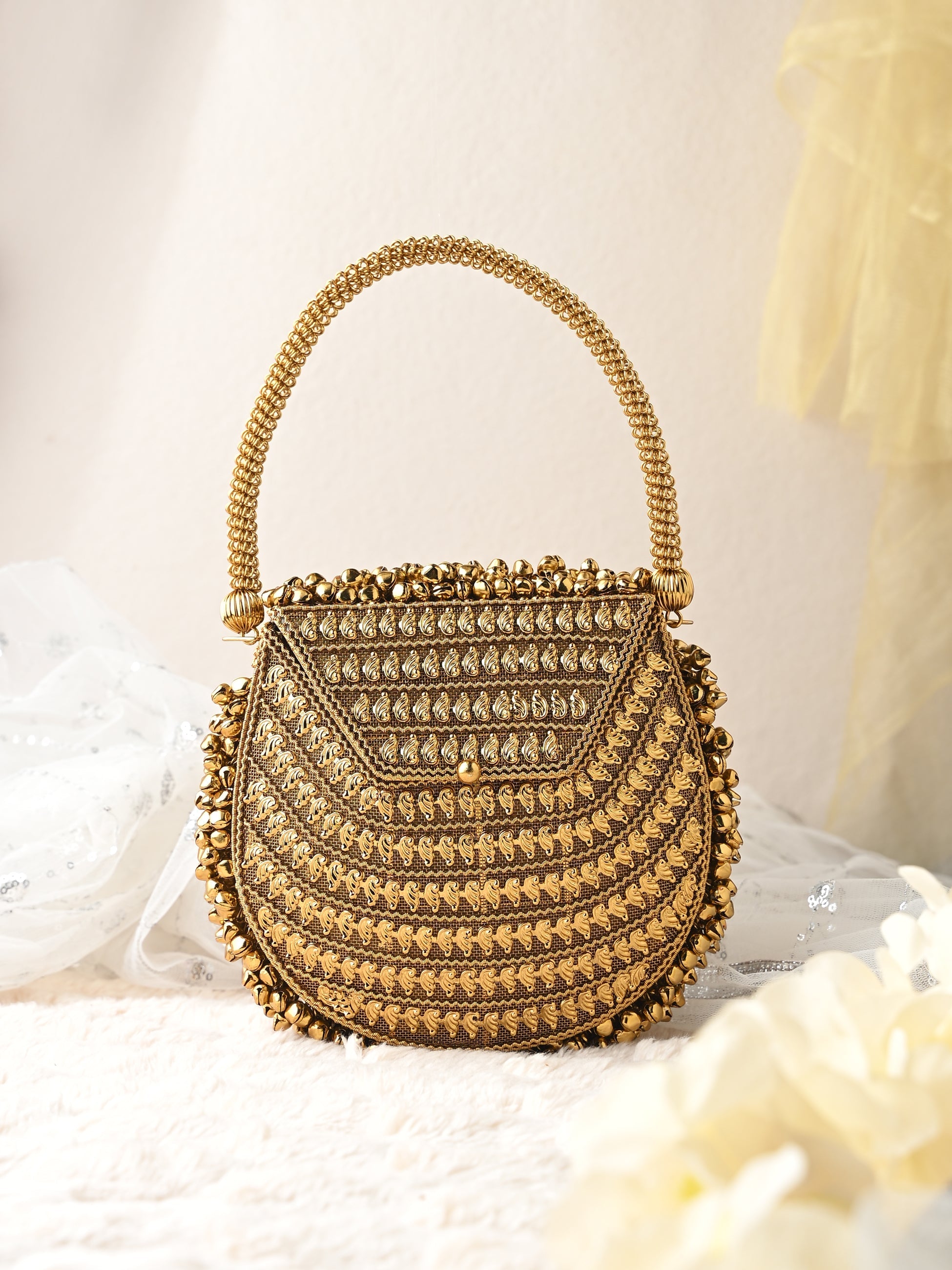 GOLD METAL GHUNGROO BAG ladybossbyegoss