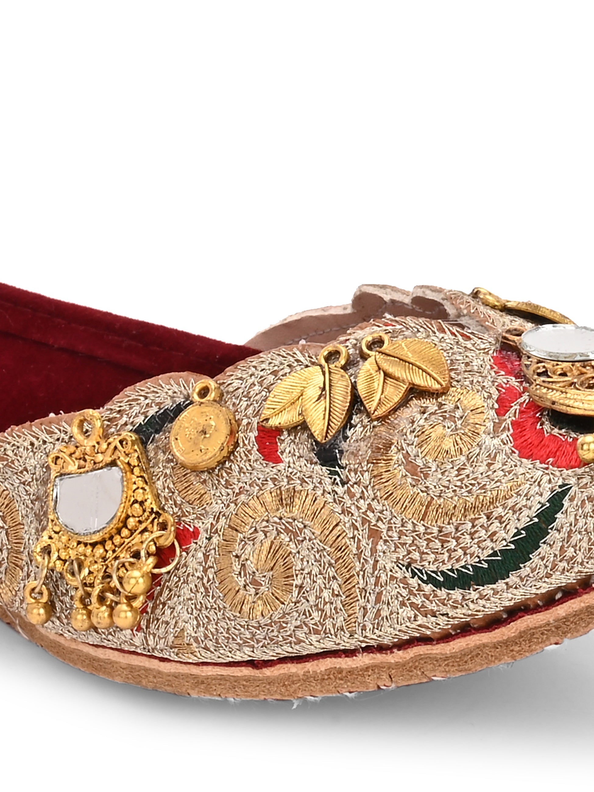 Juttis For Women by Lady Boss Egoss Shoes