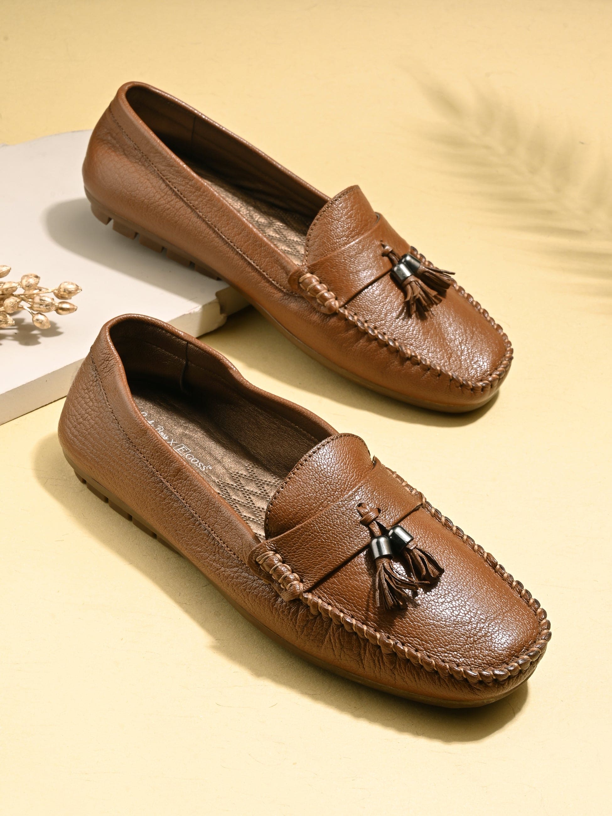 TASSEL LOAFERS ladybossbyegoss